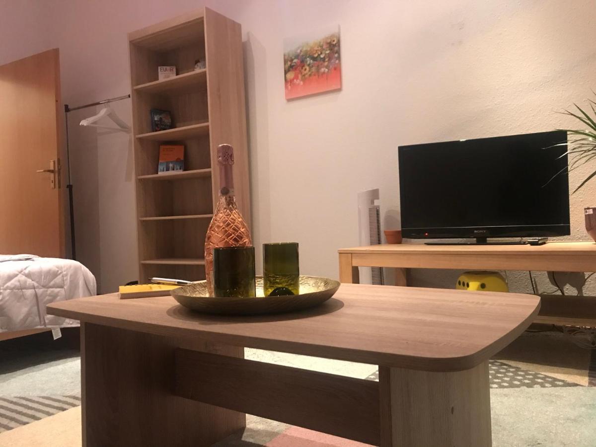 Piano Apartment In Halle Center - Netflix - Free Wifi 1 Halle (Saale) Exterior foto